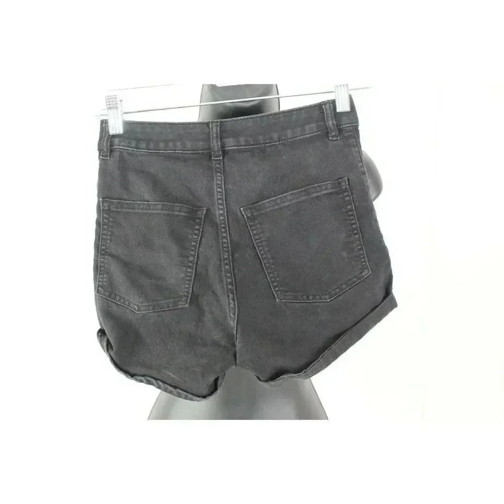 Youth divided H&M shorts size 4